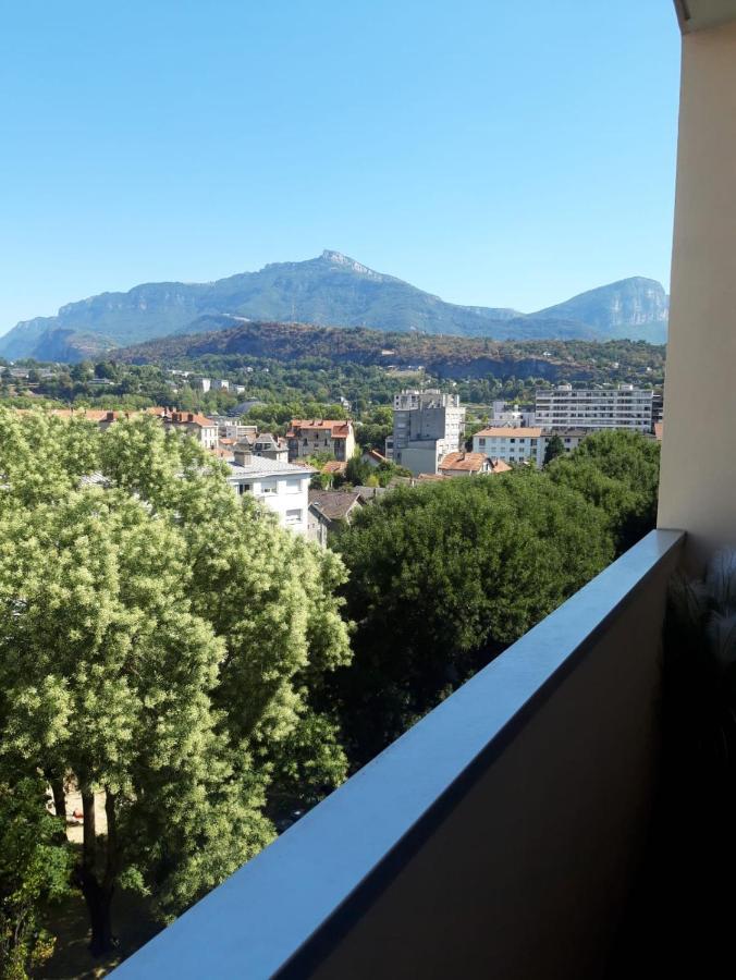 Gambetta Insolite Lägenhet Chambéry Exteriör bild